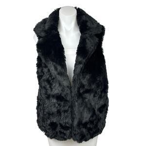 Forever 21 Women's Black Faux Fur Sleeveless Pocket Collar Vest Jacket Size S